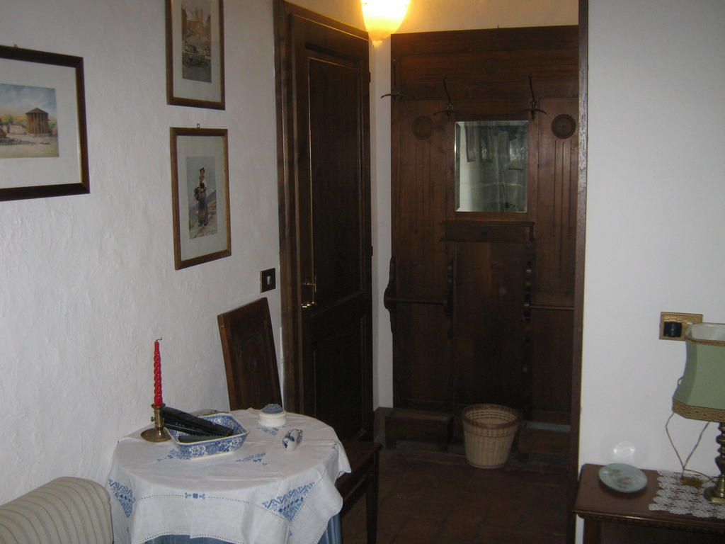 Agriturismo Santa Maria Torrita di Siena Habitación foto